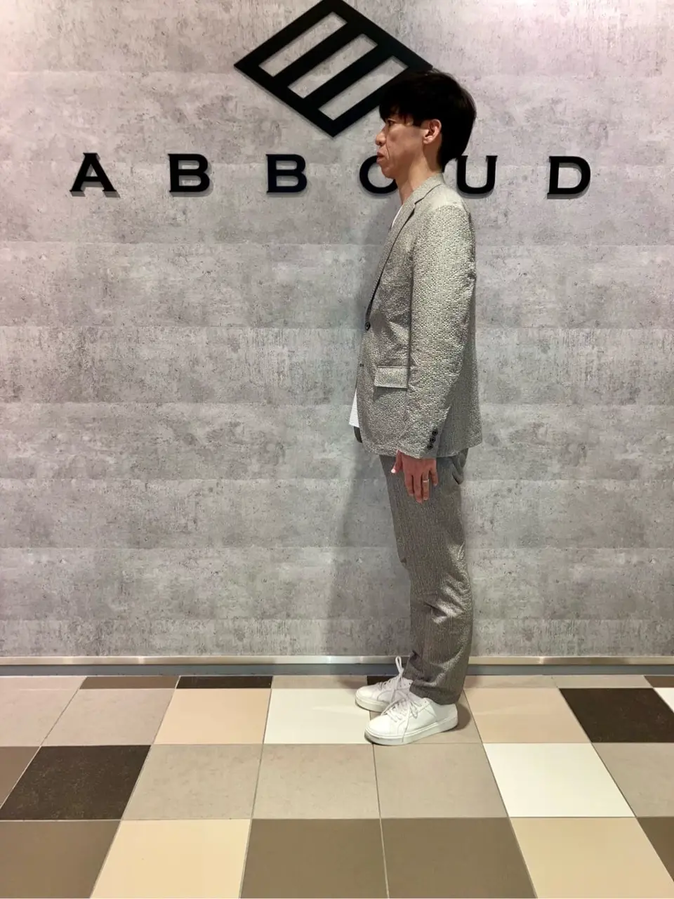 JOSEPH ABBOUD 足立 コーディネート画像