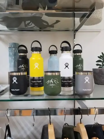 JOSEPH ABBOUD スタッフ コーディネート画像