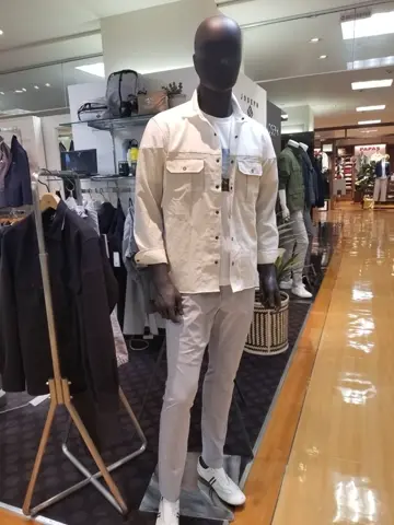 JOSEPH ABBOUD スタッフ コーディネート画像