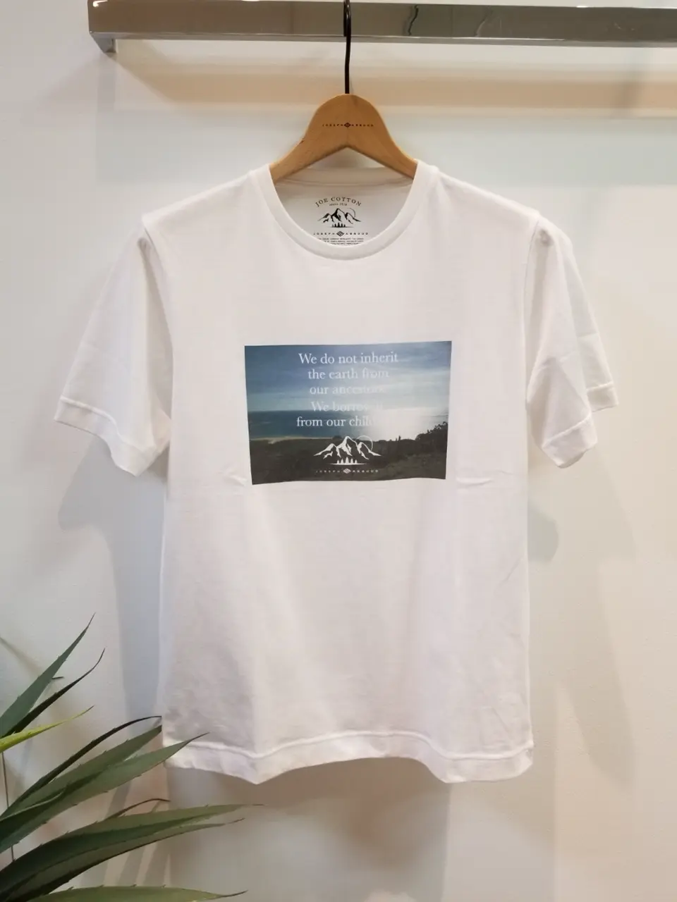 JOSEPH ABBOUD スタッフ コーディネート画像