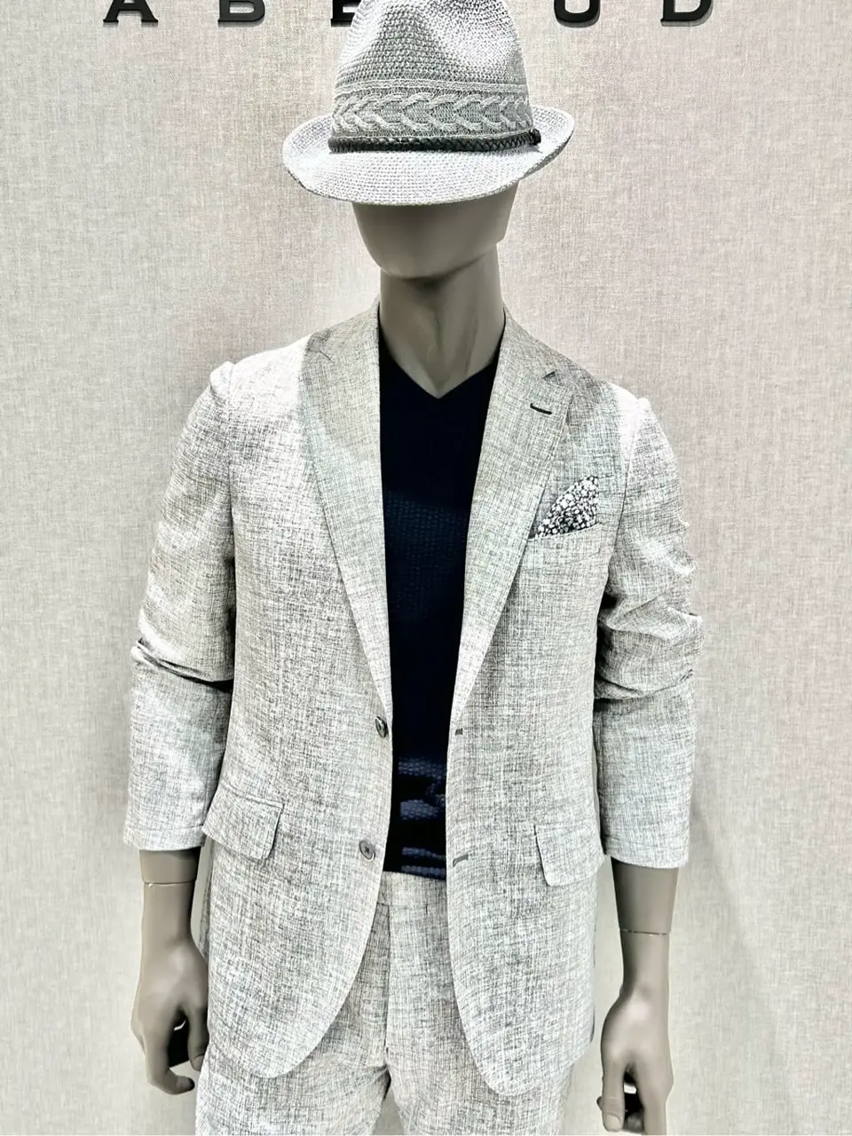 JOSEPH ABBOUD 上田 コーディネート画像