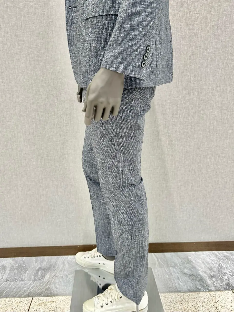 JOSEPH ABBOUD 上田 コーディネート画像