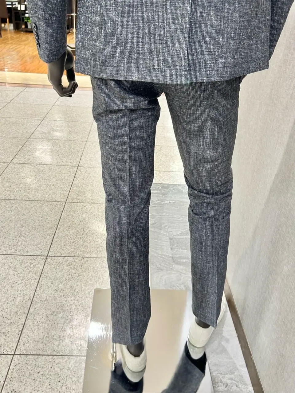 JOSEPH ABBOUD 上田 コーディネート画像