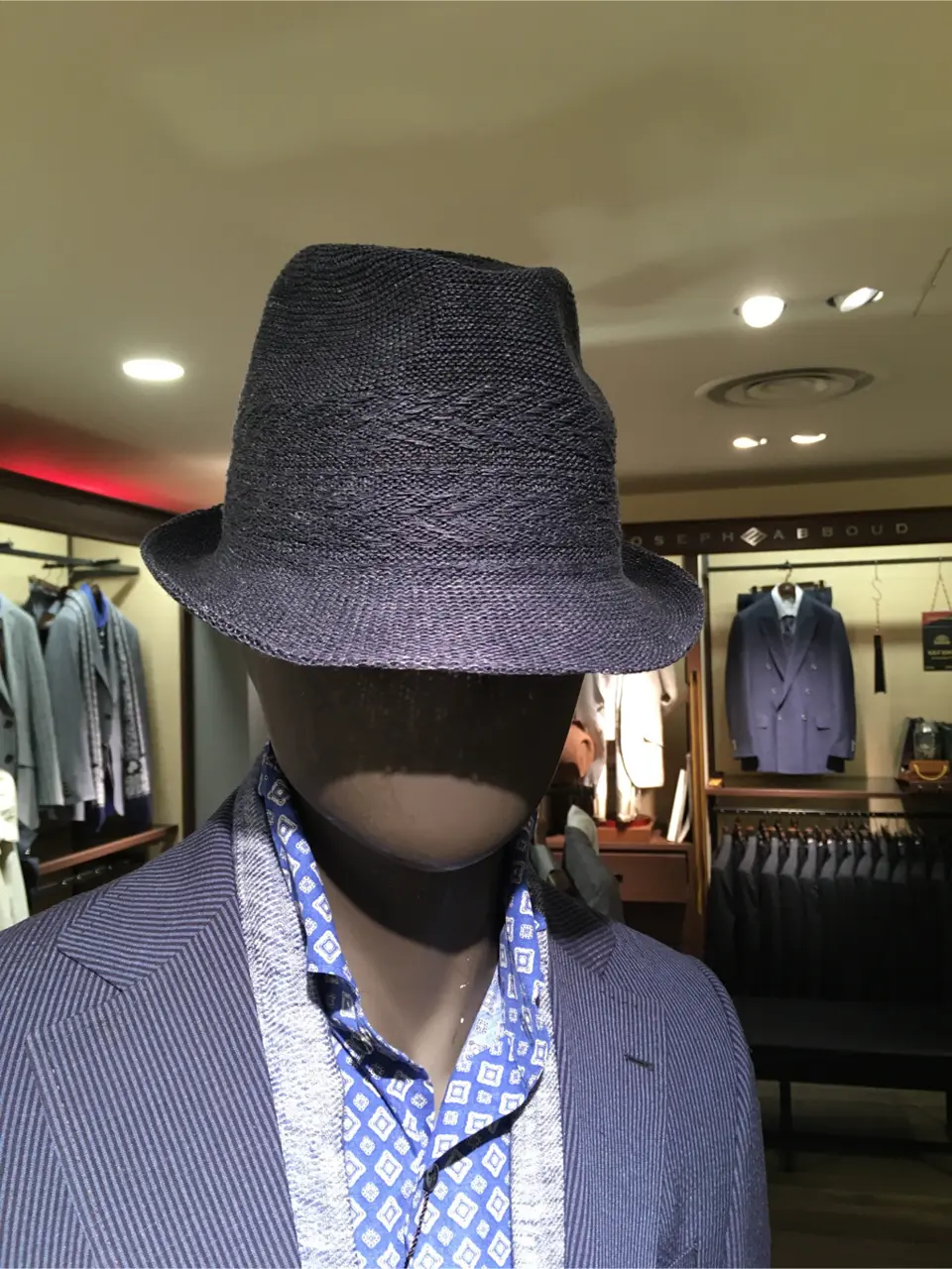 JOSEPH ABBOUD 大坪 コーディネート画像