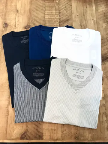 JOSEPH ABBOUD スタッフ コーディネート画像