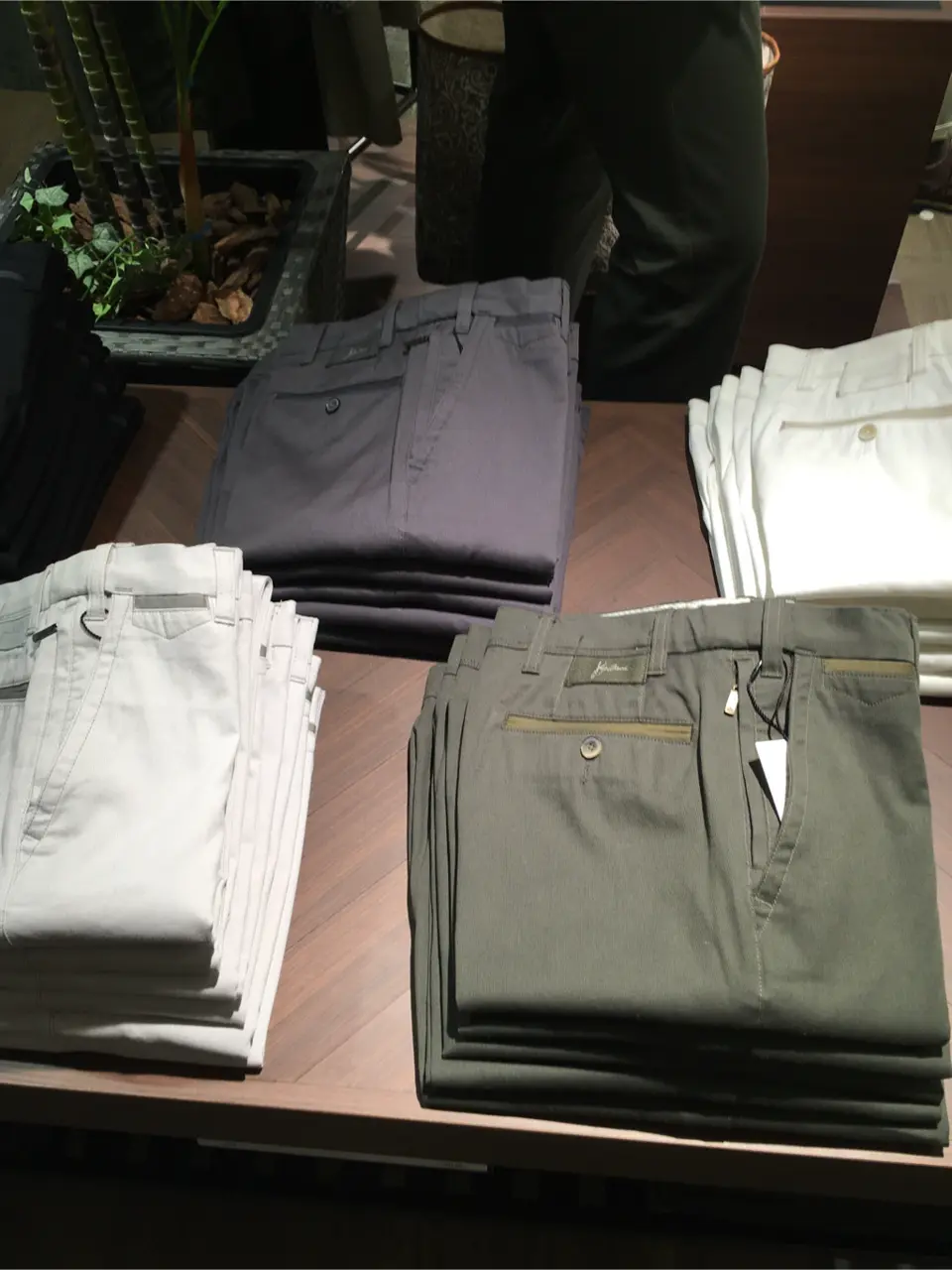 JOSEPH ABBOUD 大坪 コーディネート画像