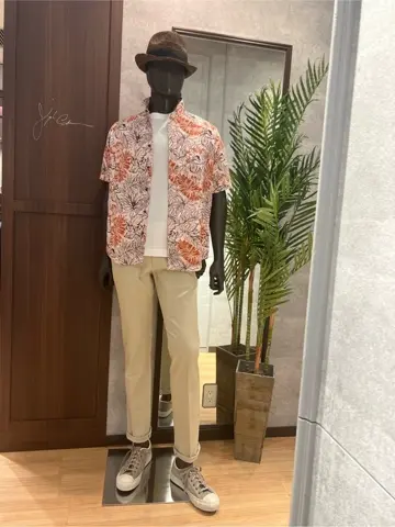 JOSEPH ABBOUD 上條 コーディネート画像