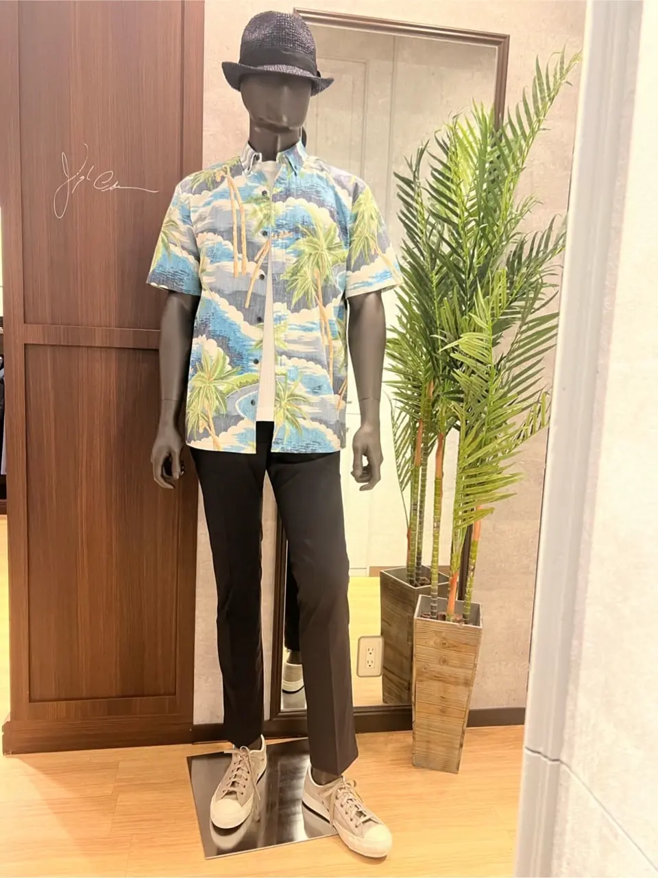 JOSEPH ABBOUD 上條 コーディネート画像