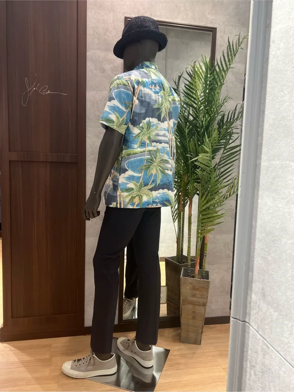 JOSEPH ABBOUD 上條 コーディネート画像