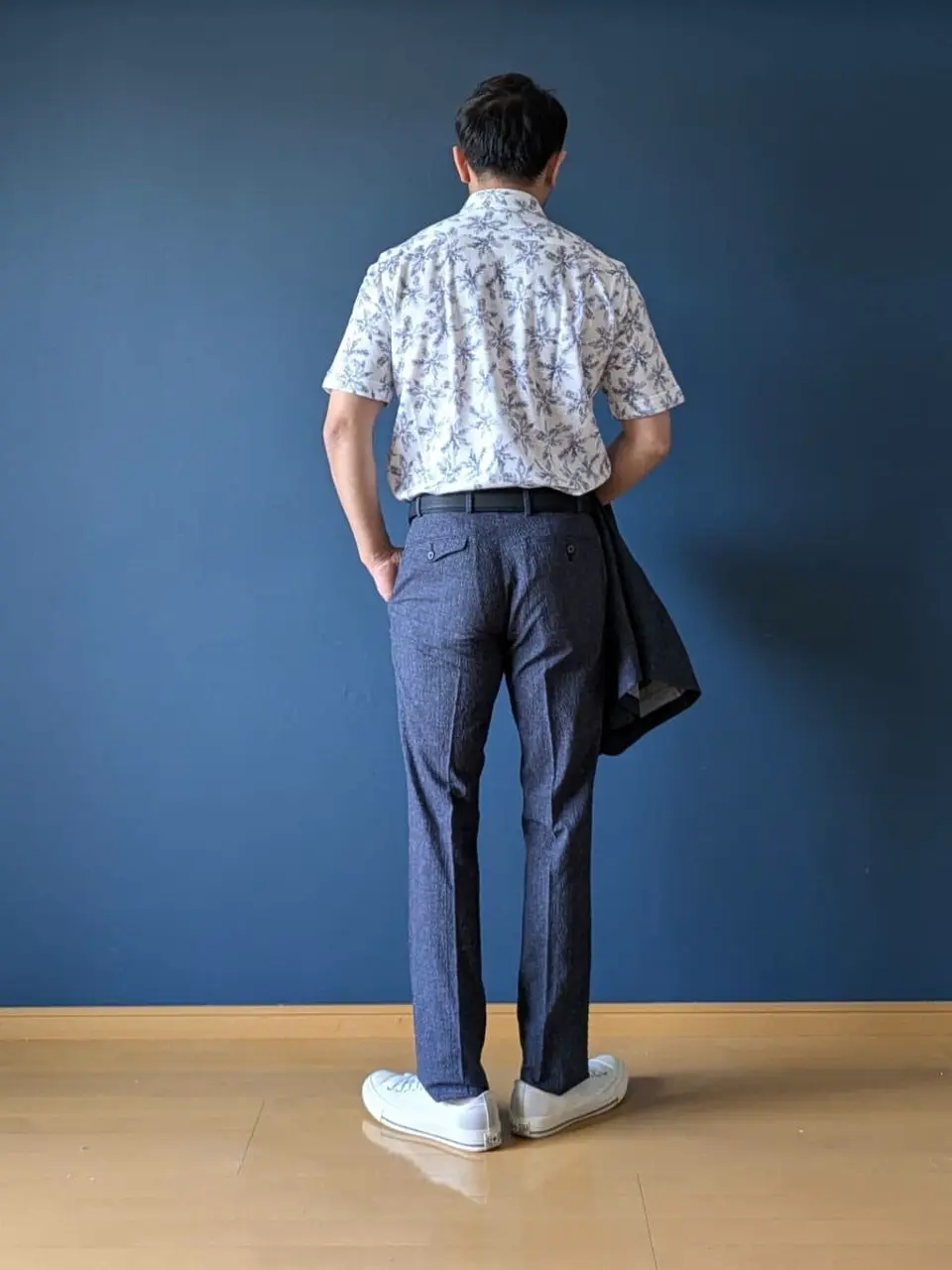 JOSEPH ABBOUD 安東 コーディネート画像