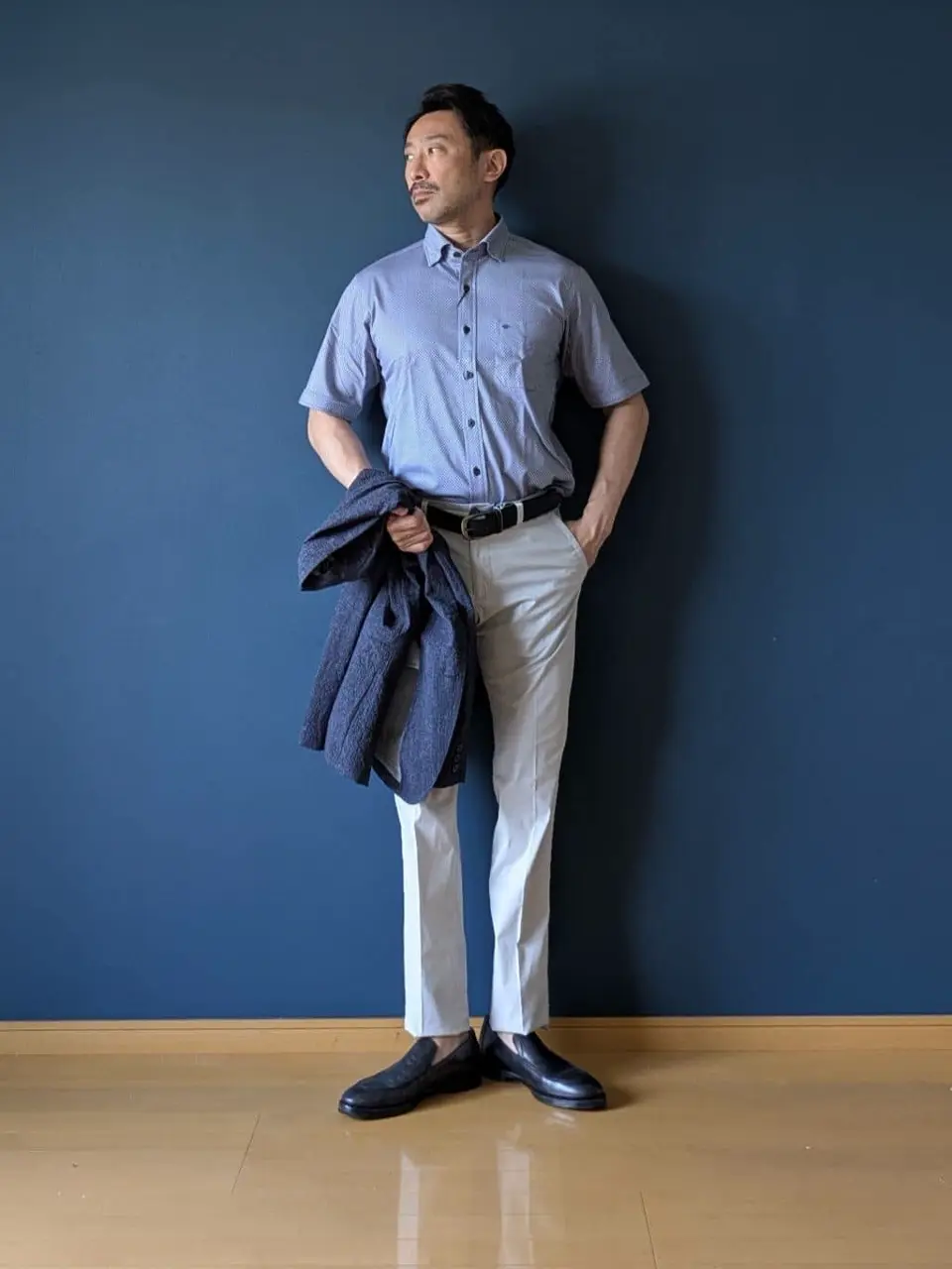 JOSEPH ABBOUD 安東 コーディネート画像