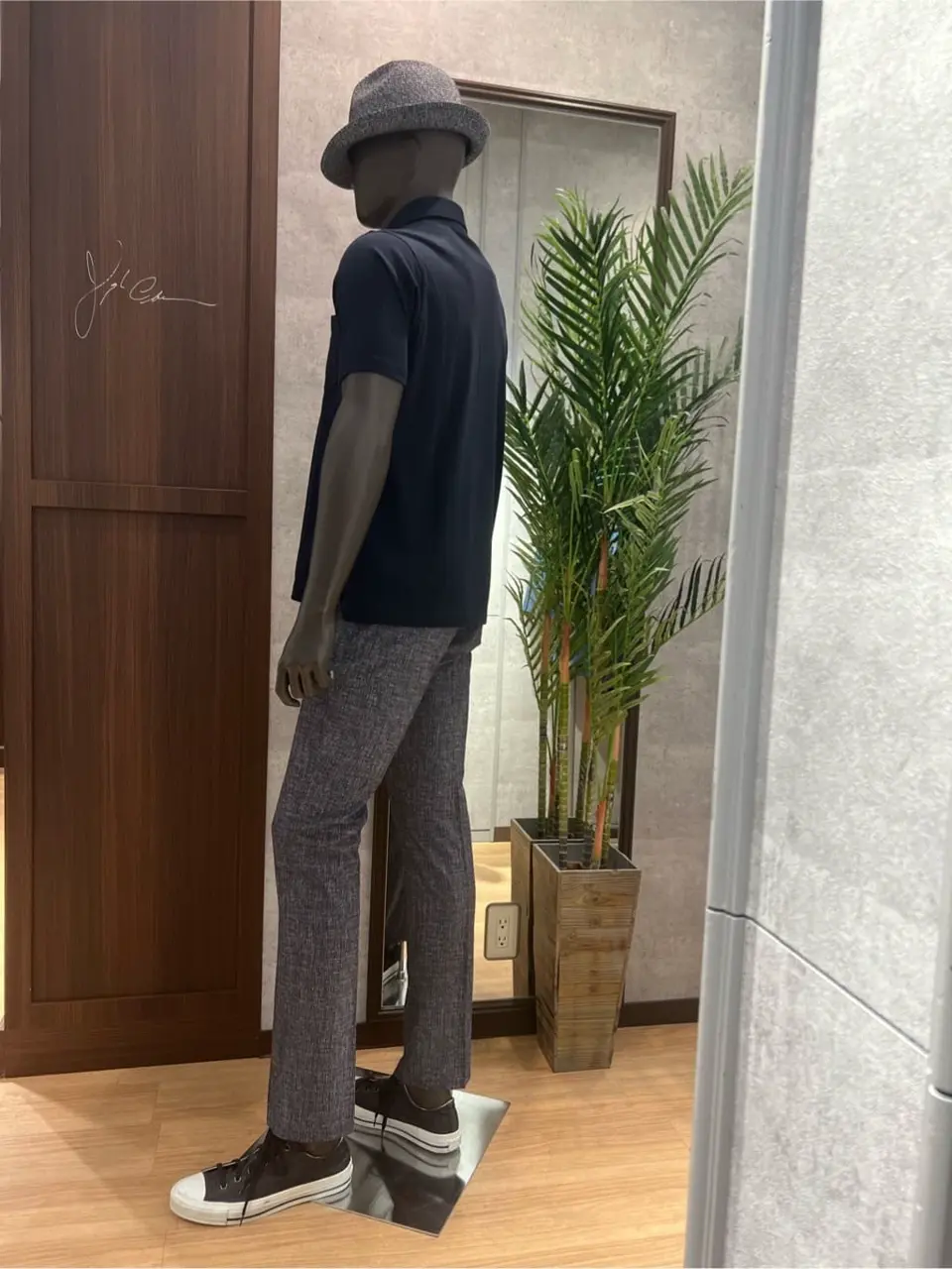 JOSEPH ABBOUD 上條 コーディネート画像