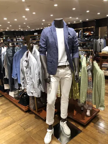 JOSEPH ABBOUD 新林 コーディネート画像