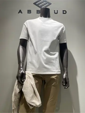 JOSEPH ABBOUD 伊津野 コーディネート画像