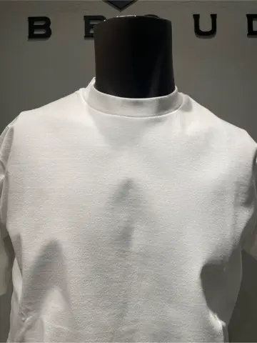 JOSEPH ABBOUD 伊津野 コーディネート画像