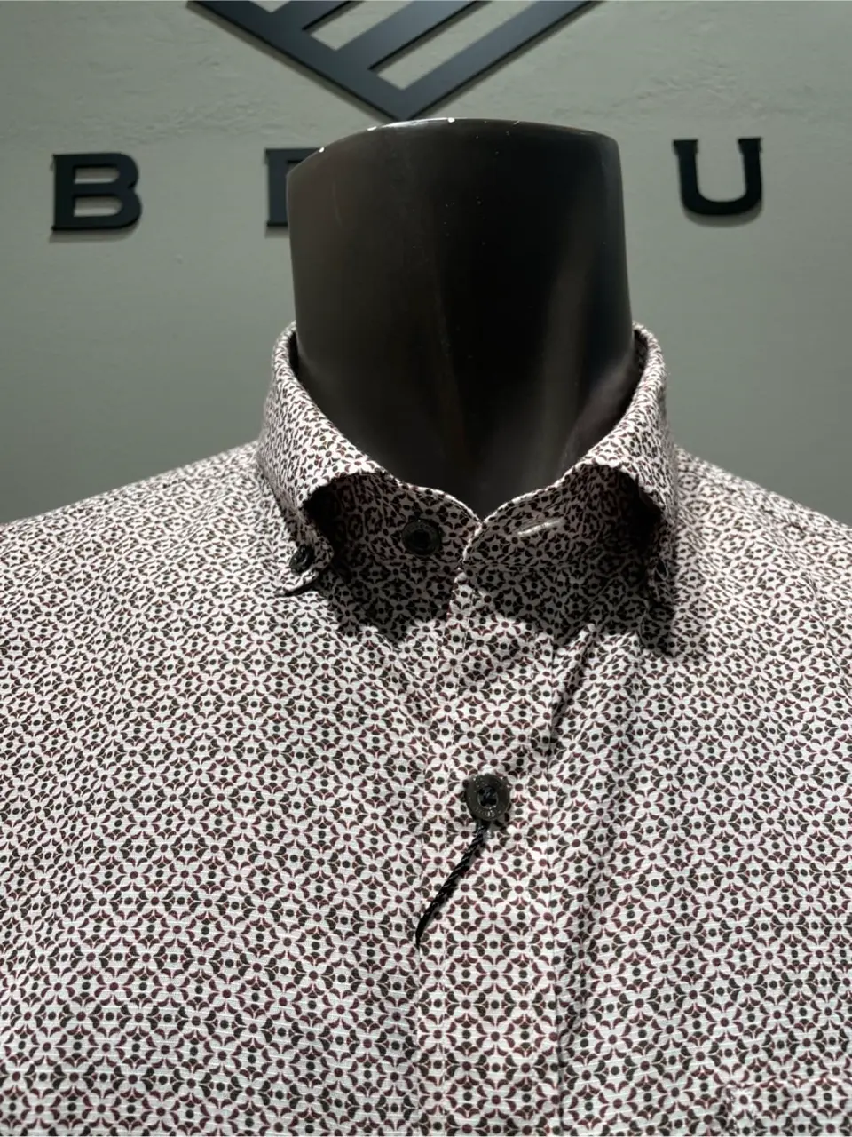 JOSEPH ABBOUD 伊津野 コーディネート画像