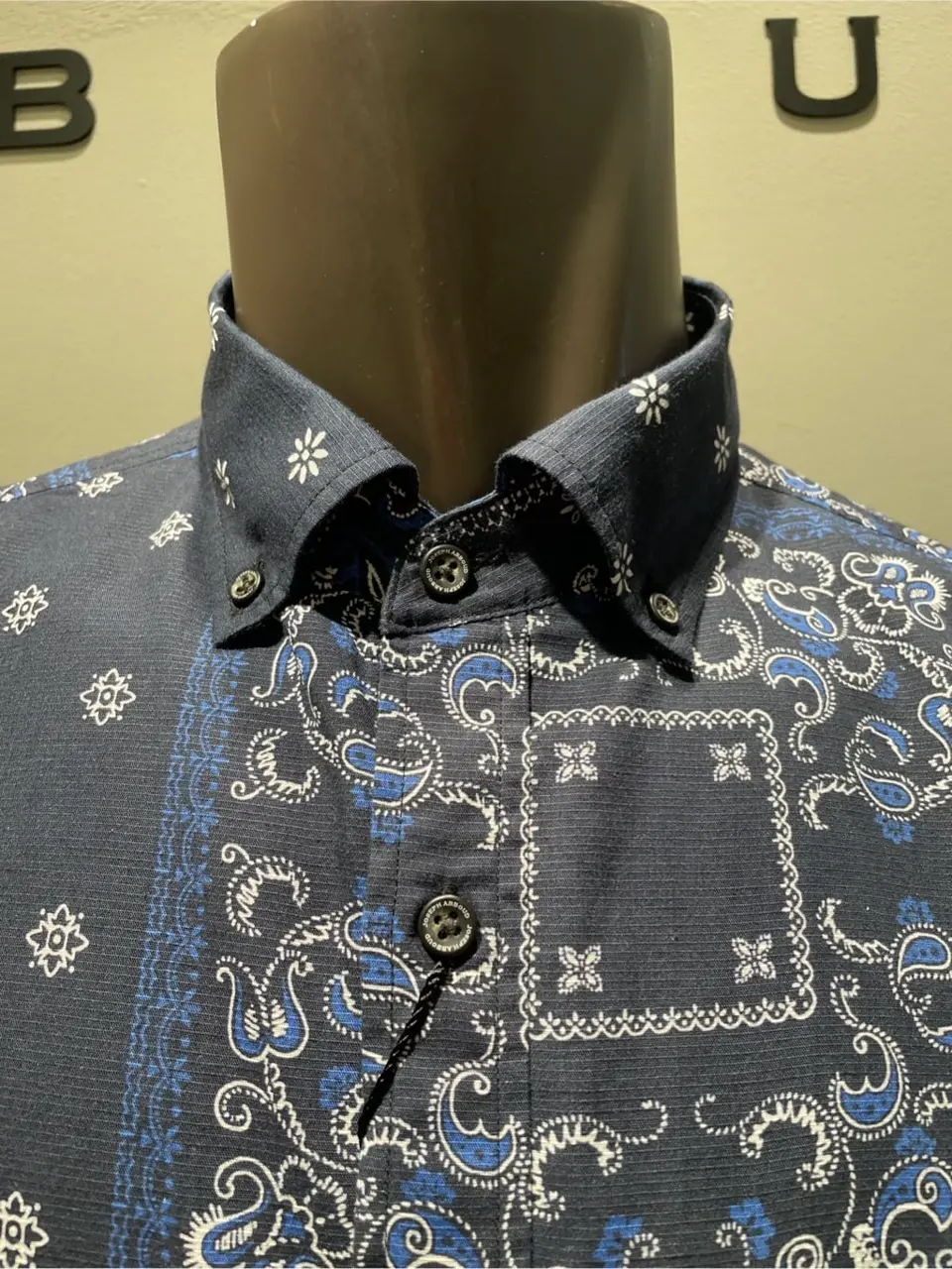 JOSEPH ABBOUD 伊津野 コーディネート画像