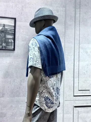 JOSEPH ABBOUD 二澤 コーディネート画像