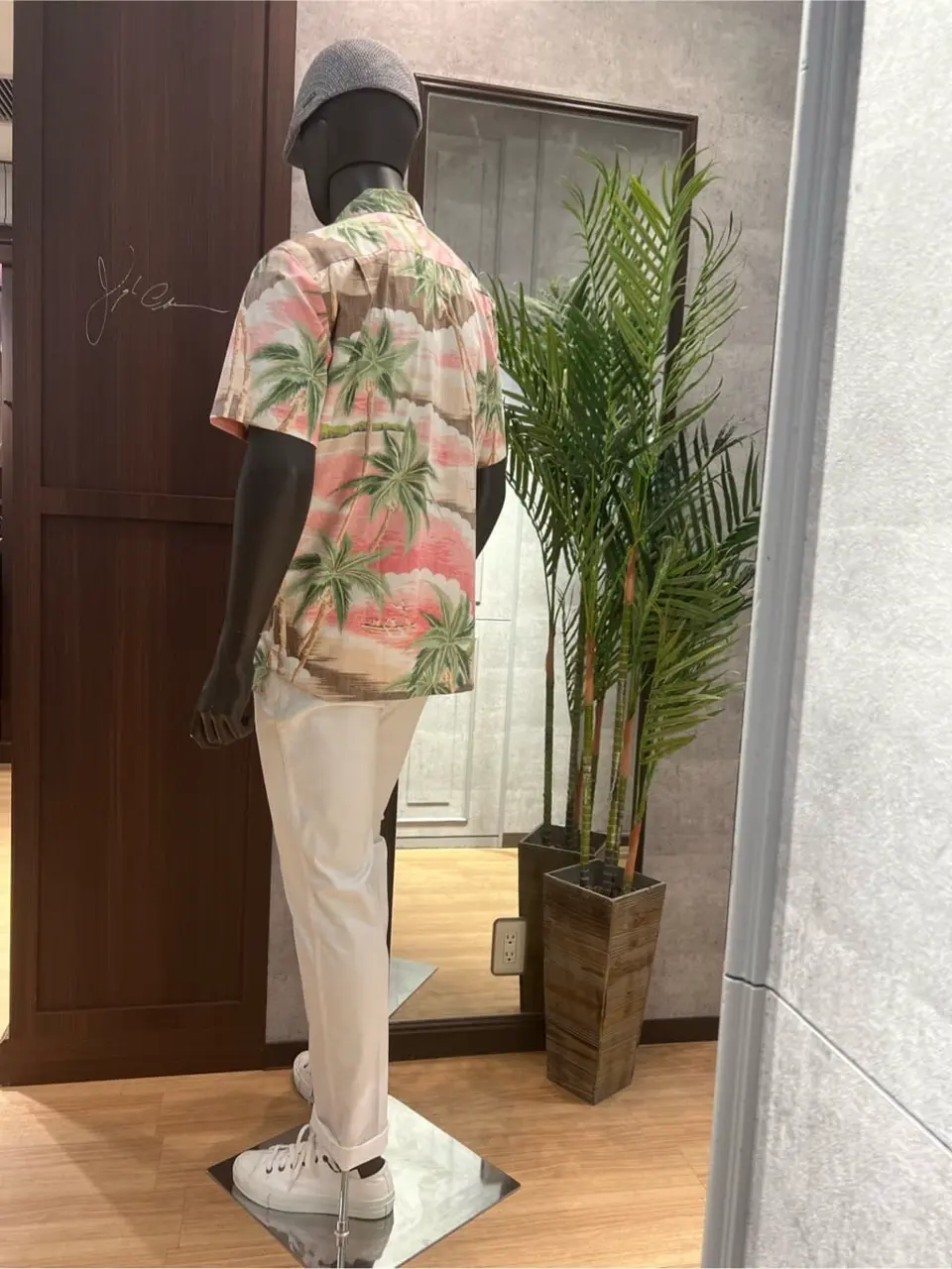 JOSEPH ABBOUD 上條 コーディネート画像