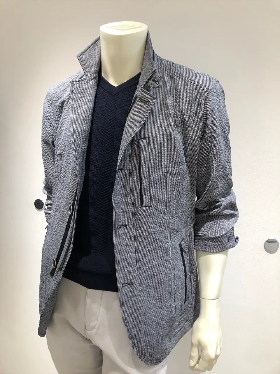 JOSEPH ABBOUD 小籏 コーディネート画像