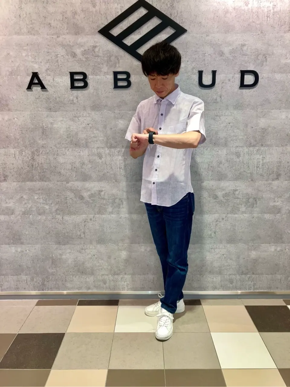 JOSEPH ABBOUD 足立 コーディネート画像