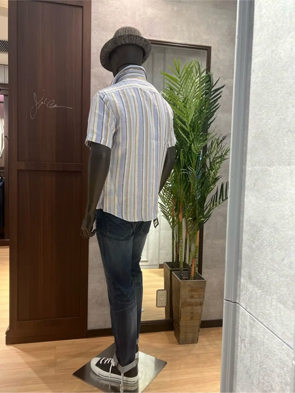 JOSEPH ABBOUD 上條 コーディネート画像