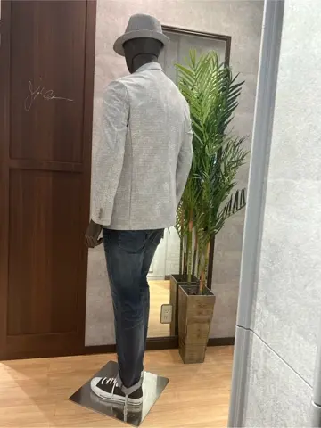 JOSEPH ABBOUD 上條 コーディネート画像