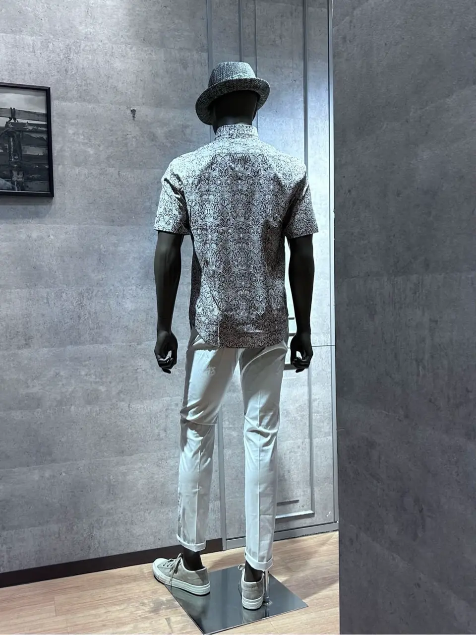 JOSEPH ABBOUD 上條 コーディネート画像