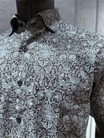 JOSEPH ABBOUD 上條 コーディネート画像