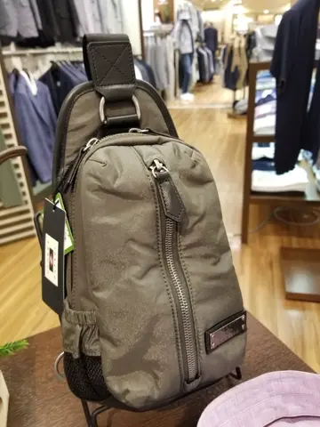 JOSEPH ABBOUD 藤川 コーディネート画像