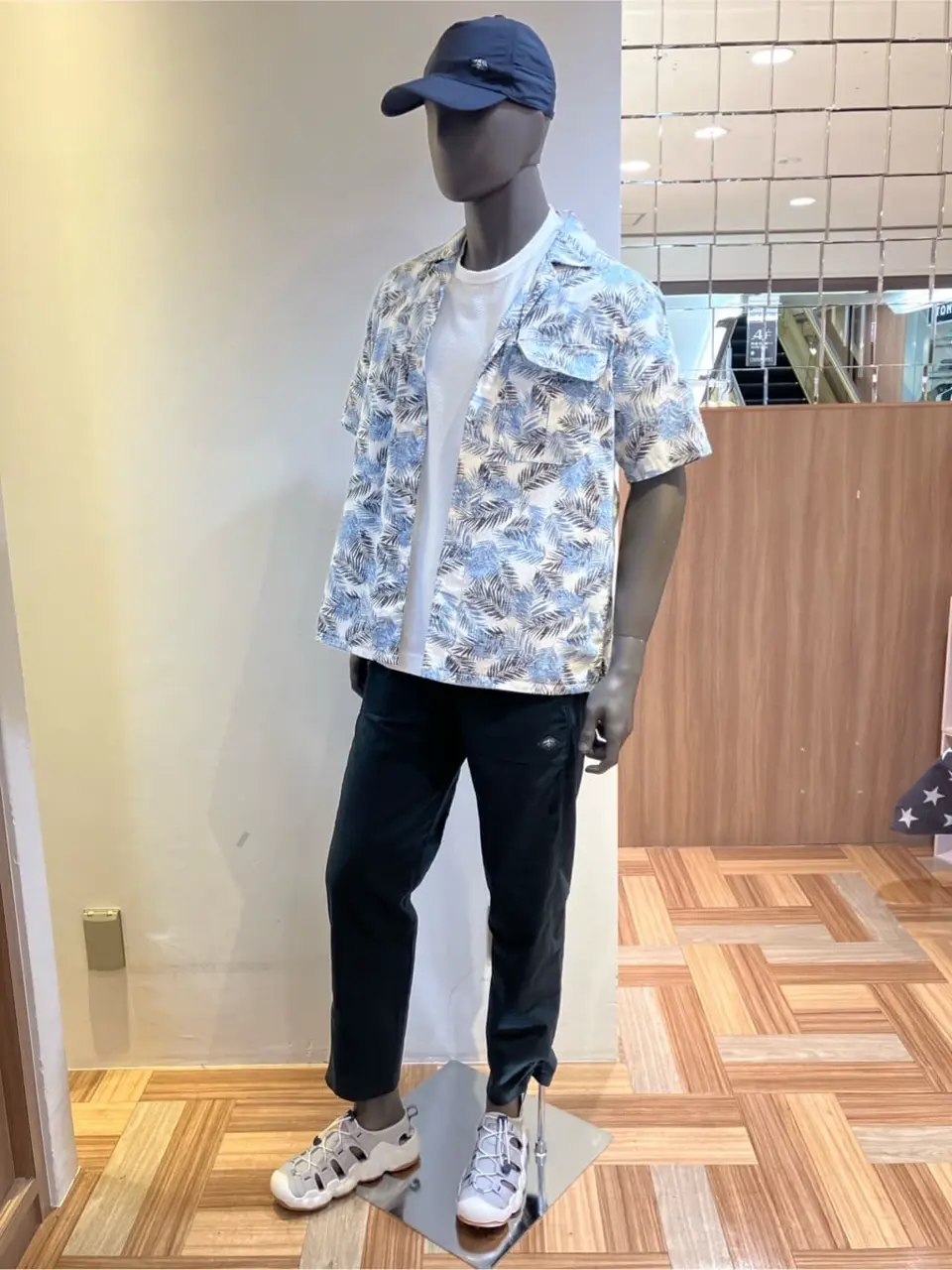 JOSEPH ABBOUD 三澄 コーディネート画像