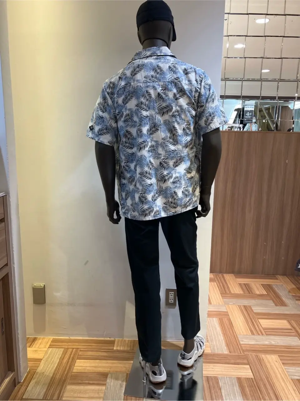 JOSEPH ABBOUD 三澄 コーディネート画像