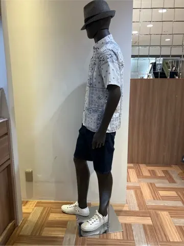 JOSEPH ABBOUD 小城 コーディネート画像