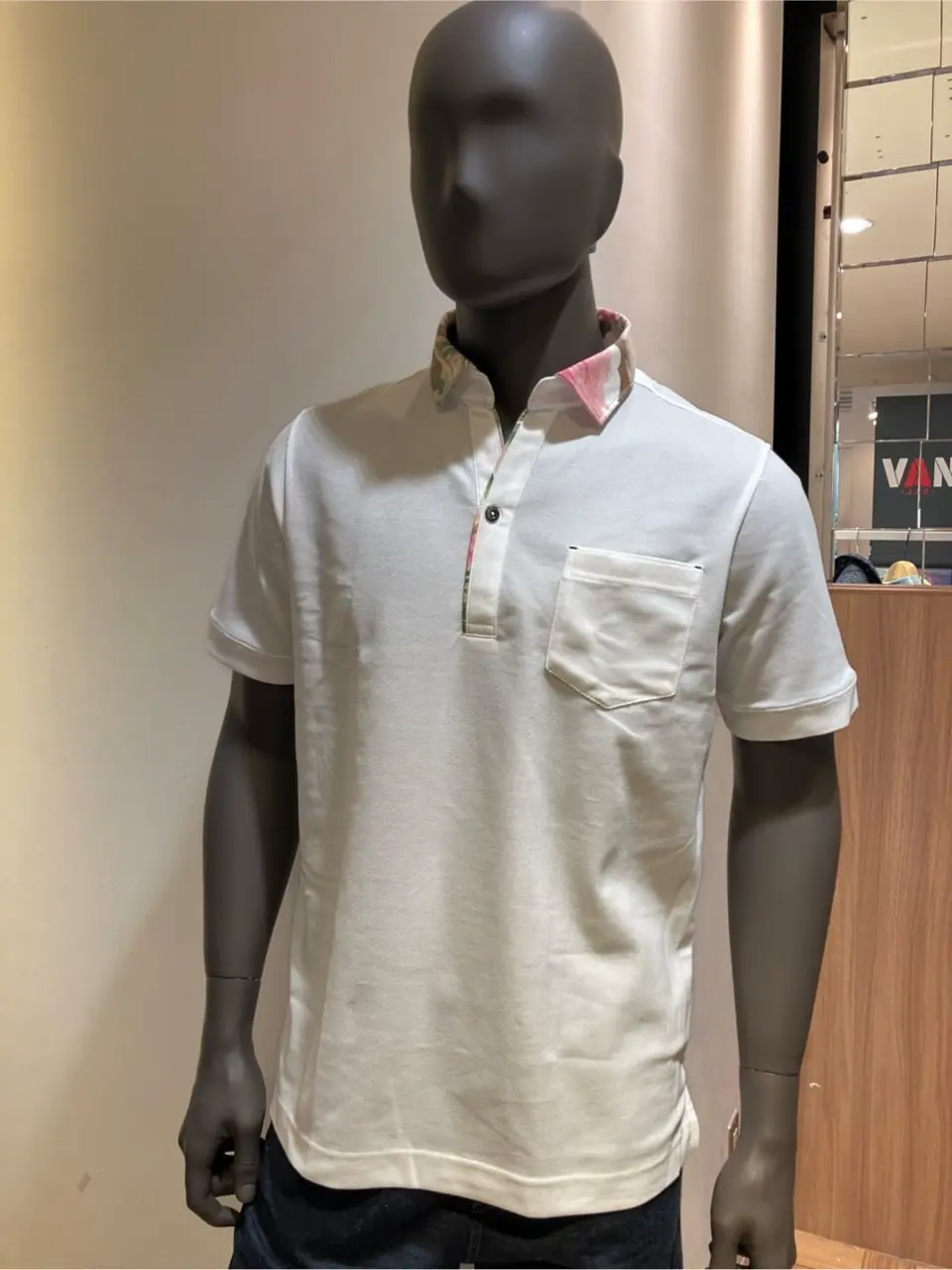 JOSEPH ABBOUD 小城 コーディネート画像