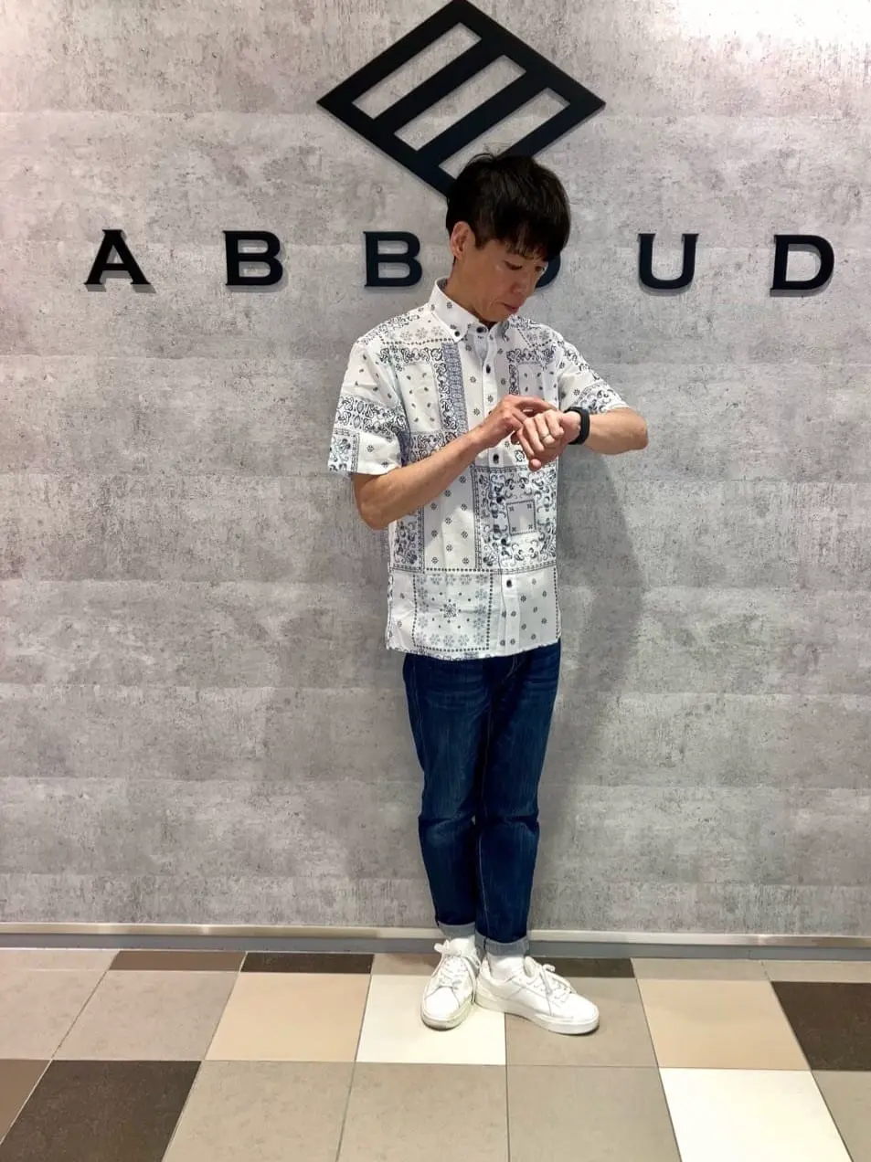 JOSEPH ABBOUD 足立 コーディネート画像