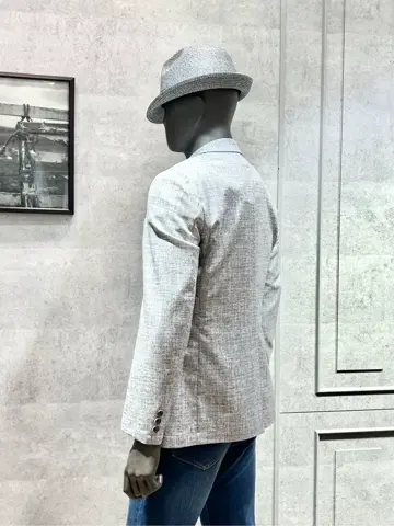 JOSEPH ABBOUD 二澤 コーディネート画像