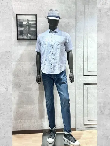 JOSEPH ABBOUD 二澤 コーディネート画像