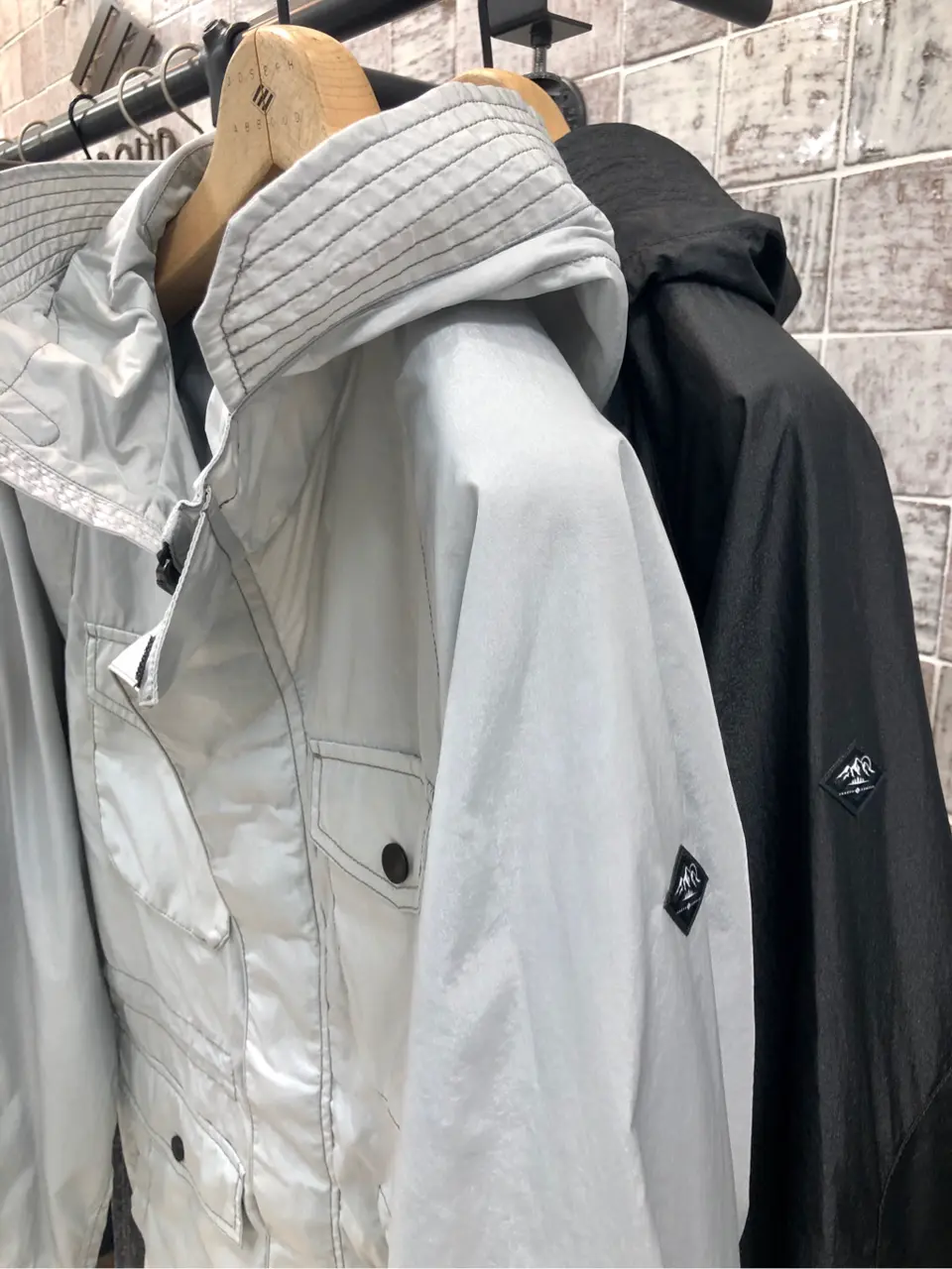 JOSEPH ABBOUD Konda コーディネート画像