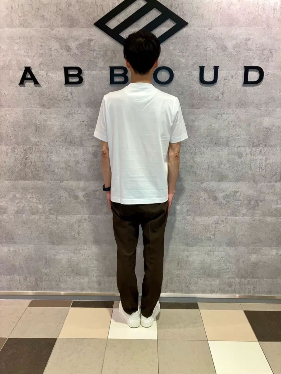 JOSEPH ABBOUD 足立 コーディネート画像