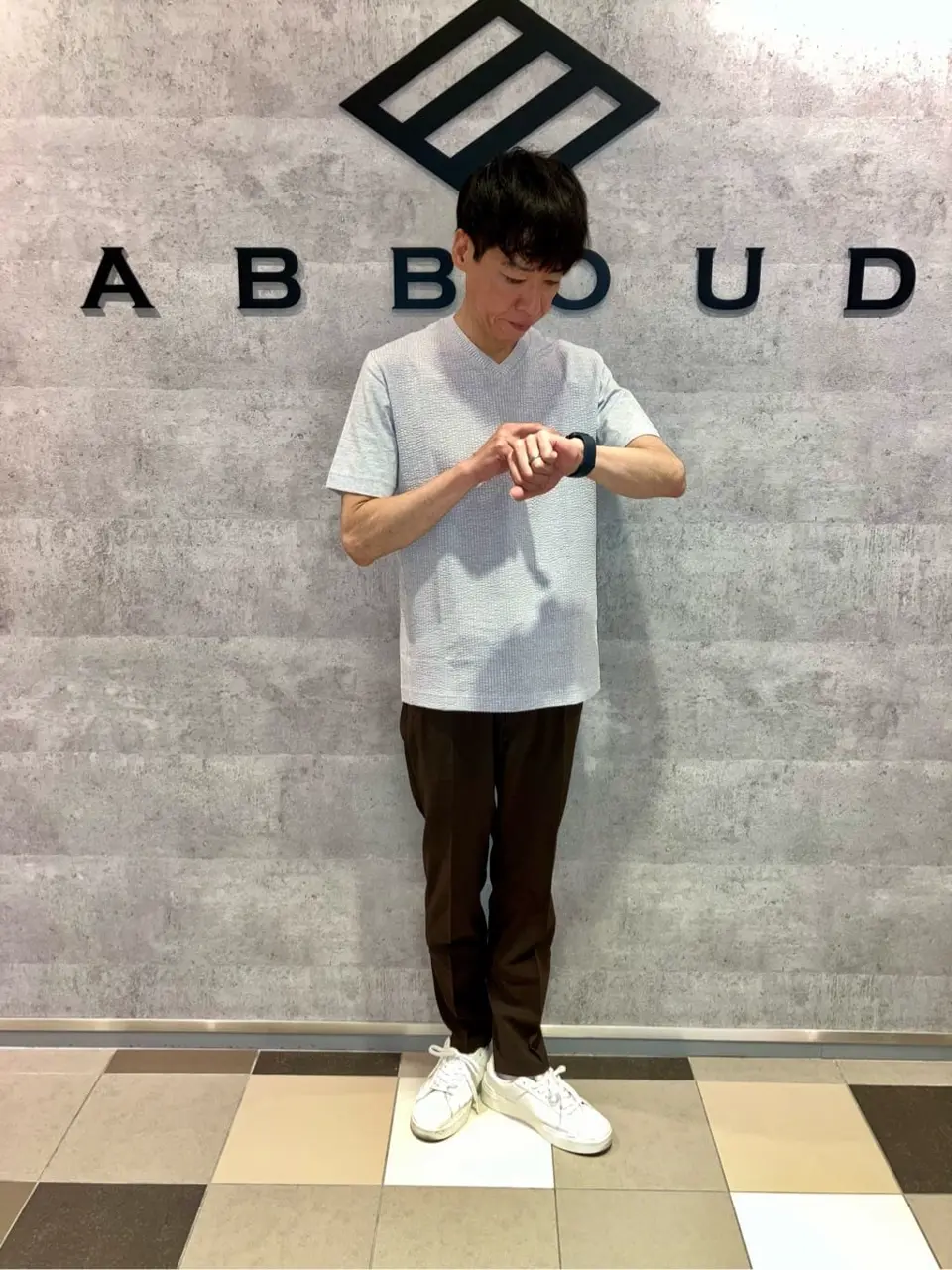 JOSEPH ABBOUD 足立 コーディネート画像