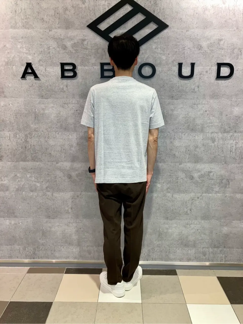 JOSEPH ABBOUD 足立 コーディネート画像