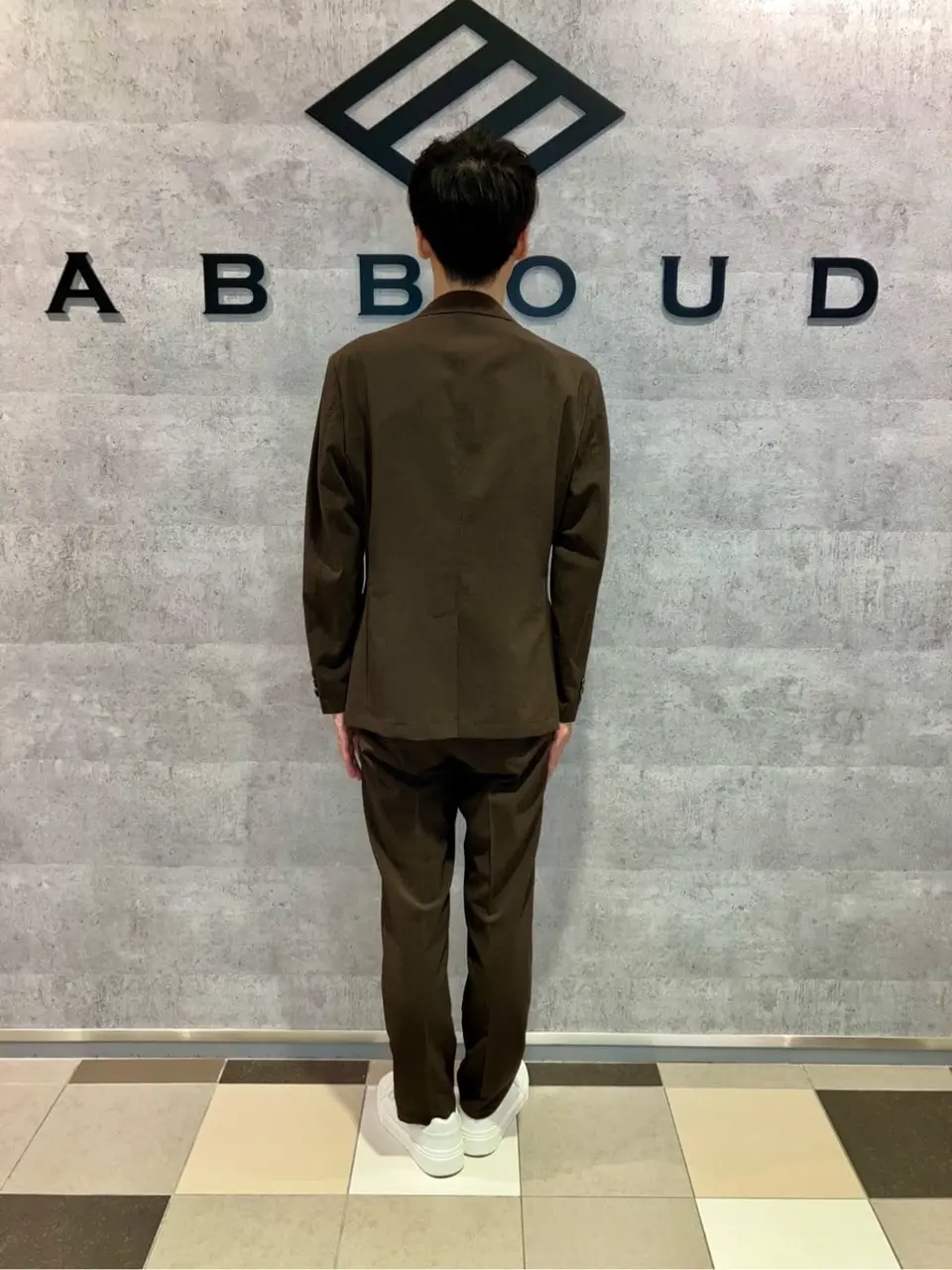 JOSEPH ABBOUD 足立 コーディネート画像
