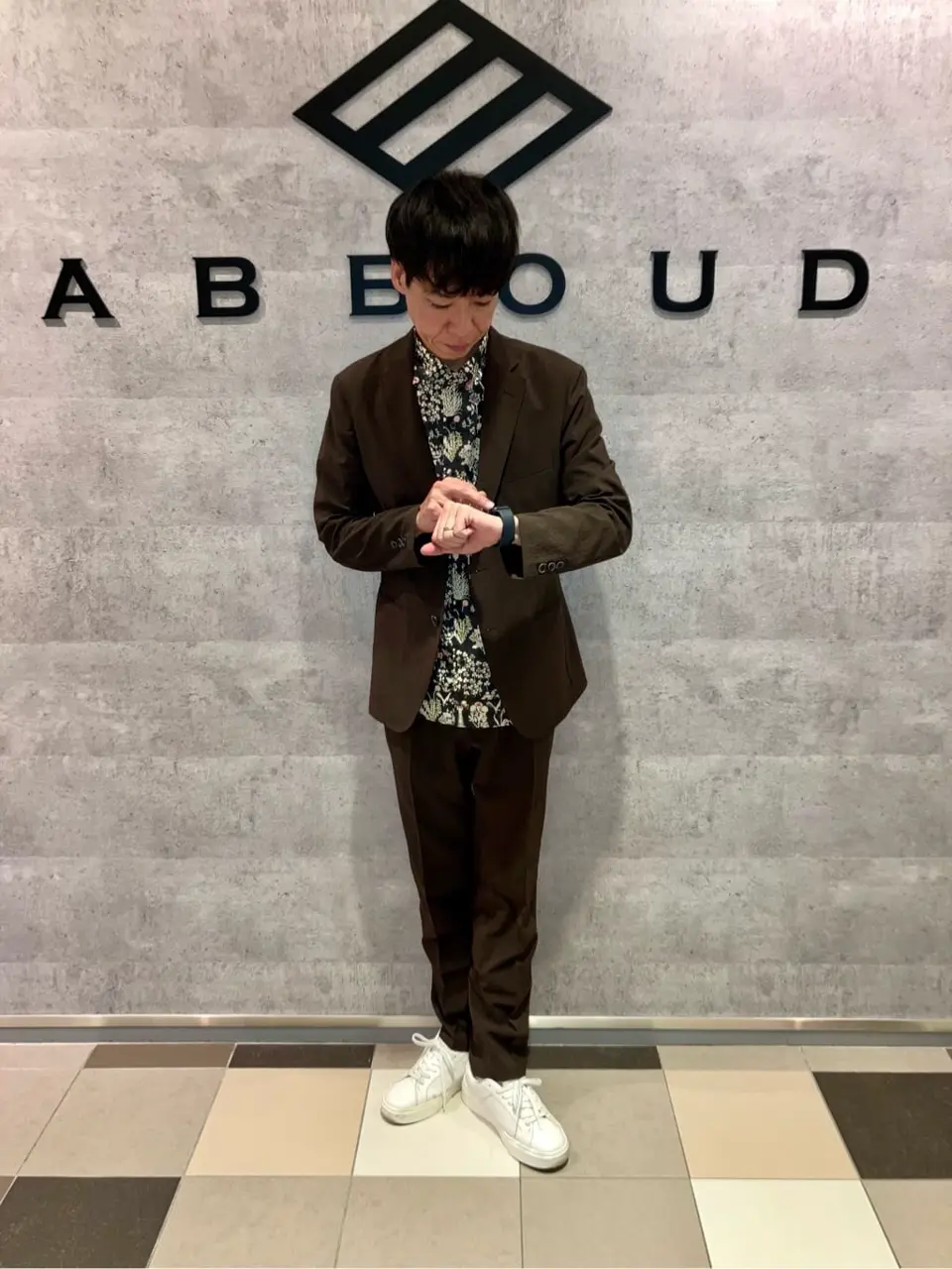 JOSEPH ABBOUD 足立 コーディネート画像