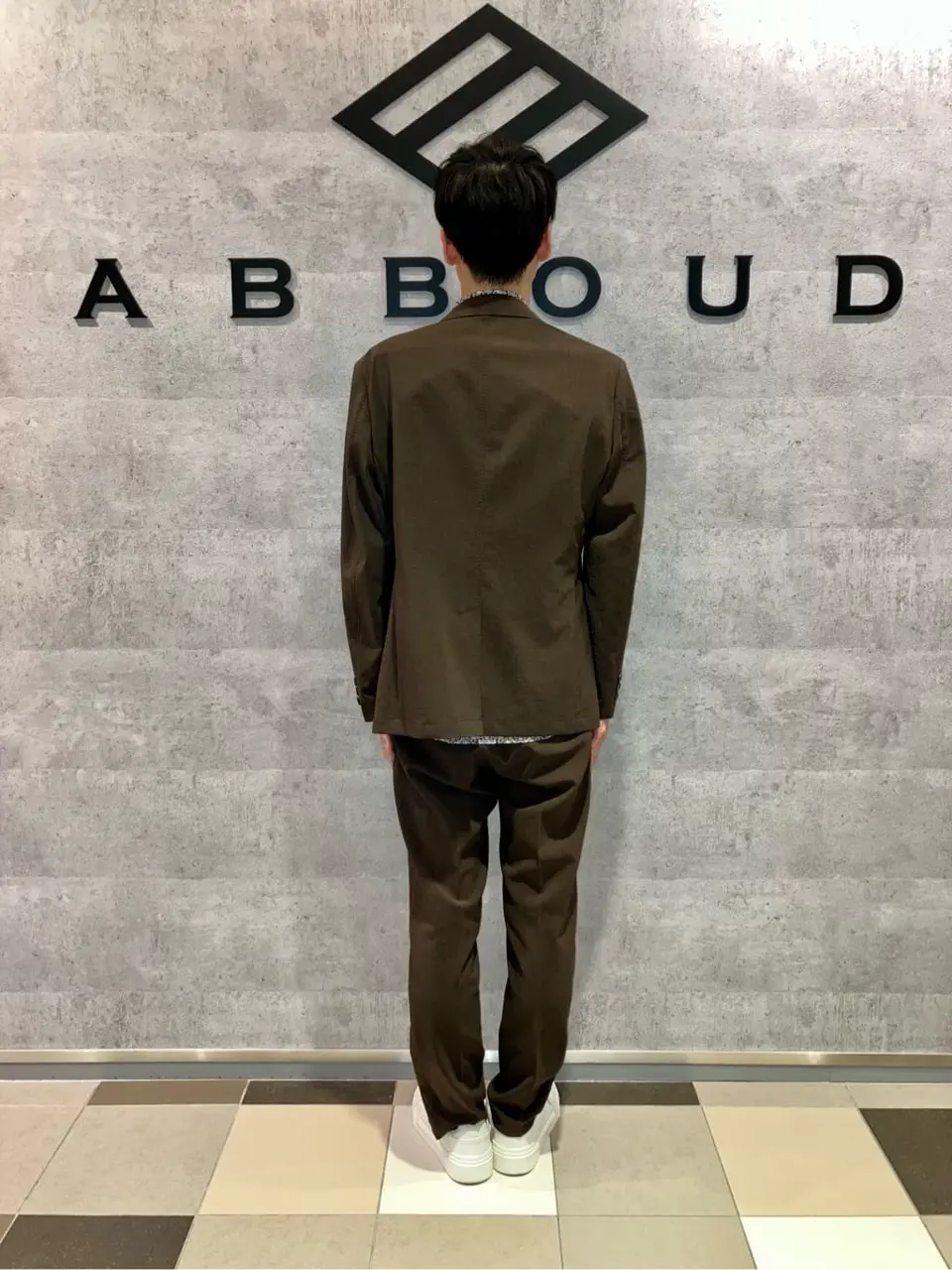 JOSEPH ABBOUD 足立 コーディネート画像