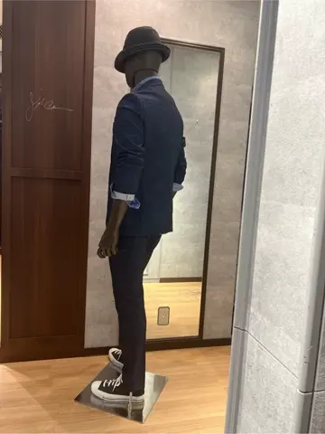 JOSEPH ABBOUD 上條 コーディネート画像