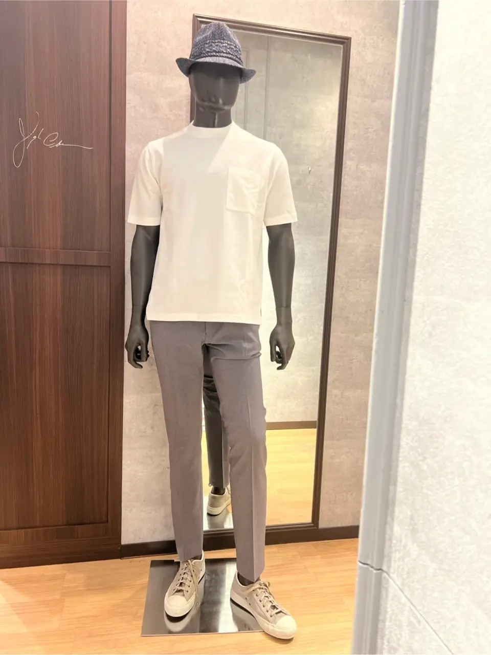 JOSEPH ABBOUD 上條 コーディネート画像