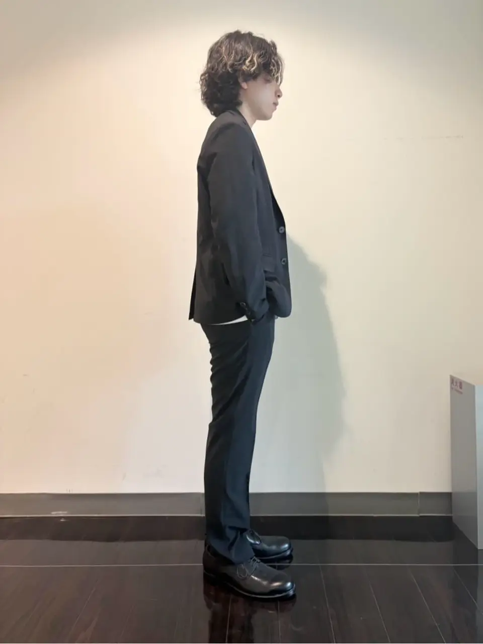 JOSEPH ABBOUD 安藤 コーディネート画像