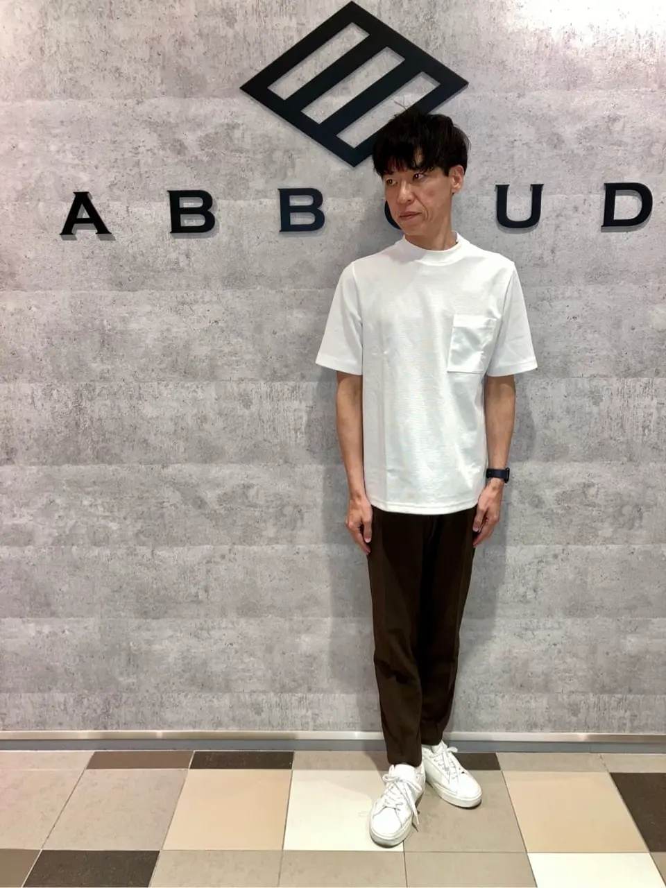 JOSEPH ABBOUD 足立 コーディネート画像