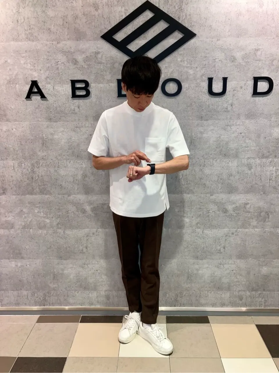 JOSEPH ABBOUD 足立 コーディネート画像