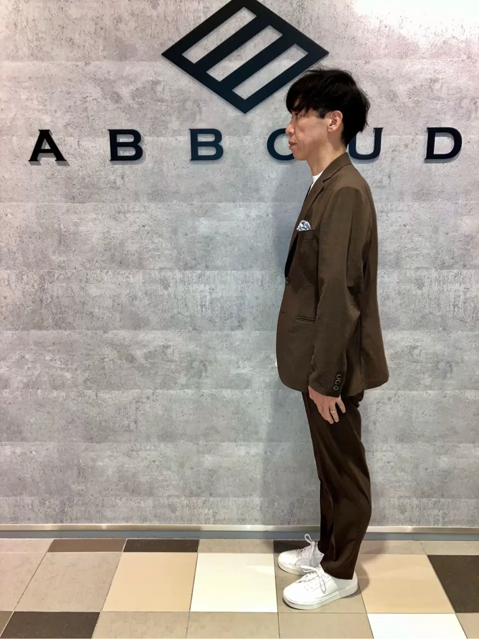 JOSEPH ABBOUD 足立 コーディネート画像